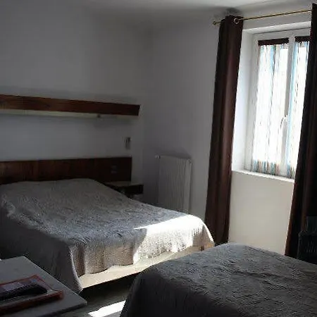 Hotel La Bastide D'entraigues 3*