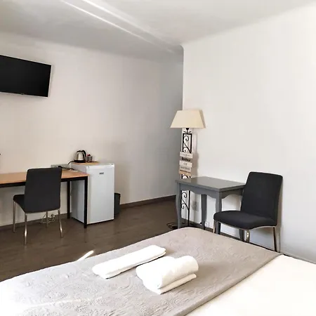 La Bastide D'entraigues Hotel 3*